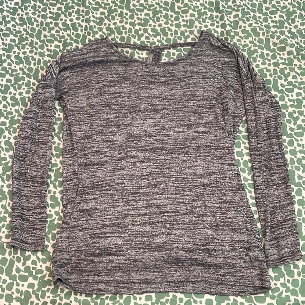 Athleta Pose Layered Long Sleeve Gray Open T-back Top